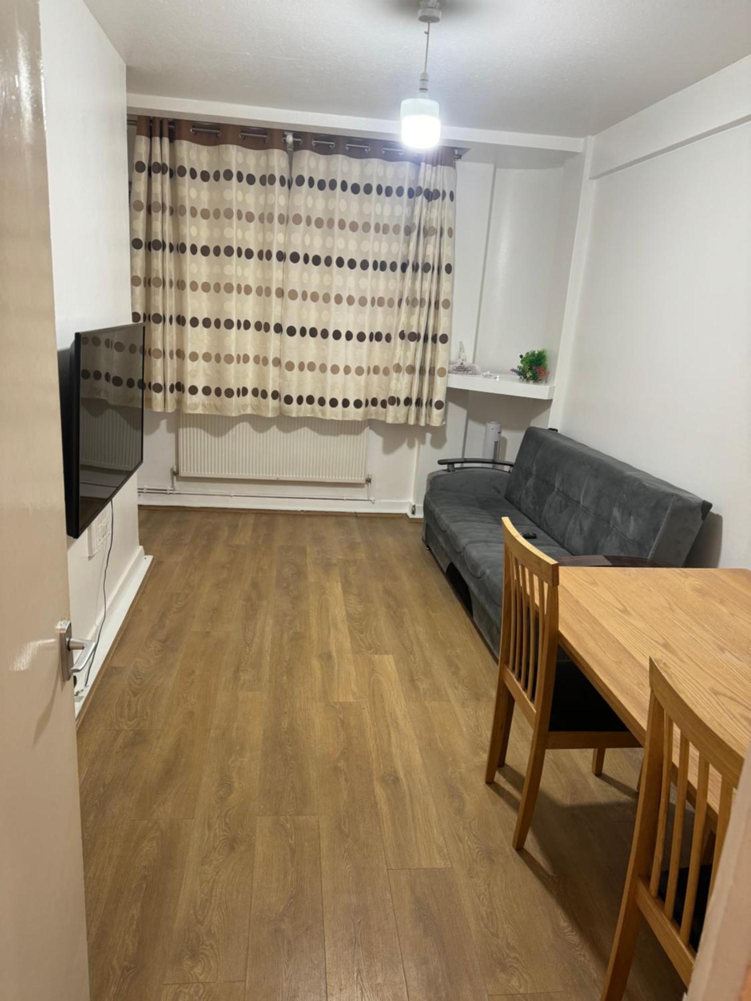 One Bedroom Apartment In Tower Bridge Road Лондон Экстерьер фото
